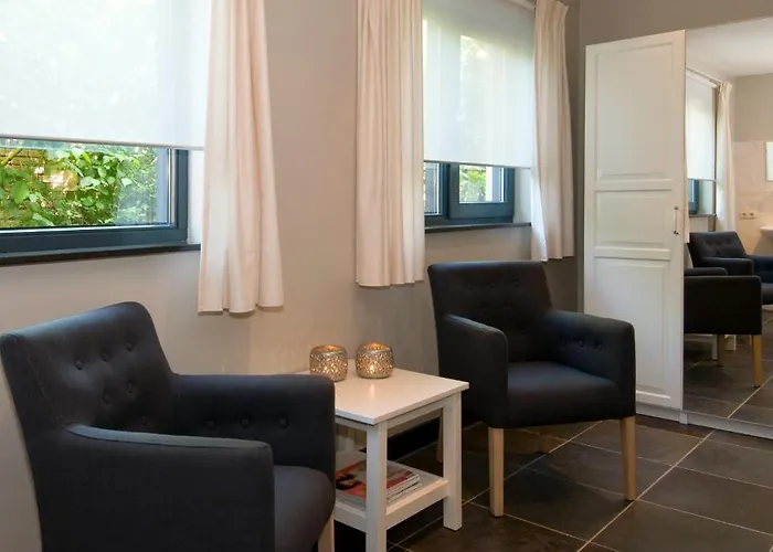 Commandeur فندق مبيت وإفطار ميشيلين